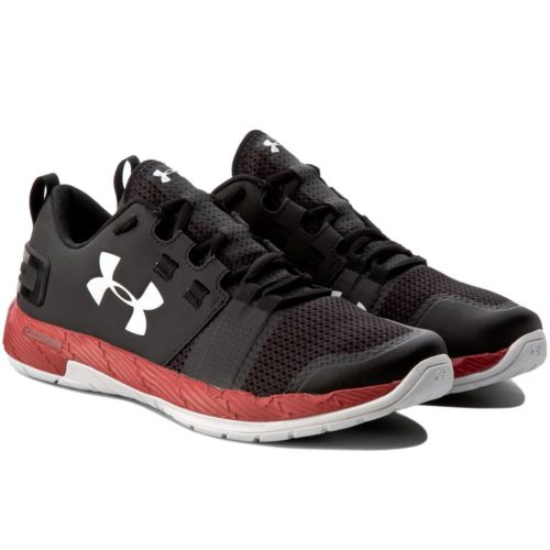 Nosisz koszulkę lub buty Under Armour? Poznaj inspirującą historię tej marki