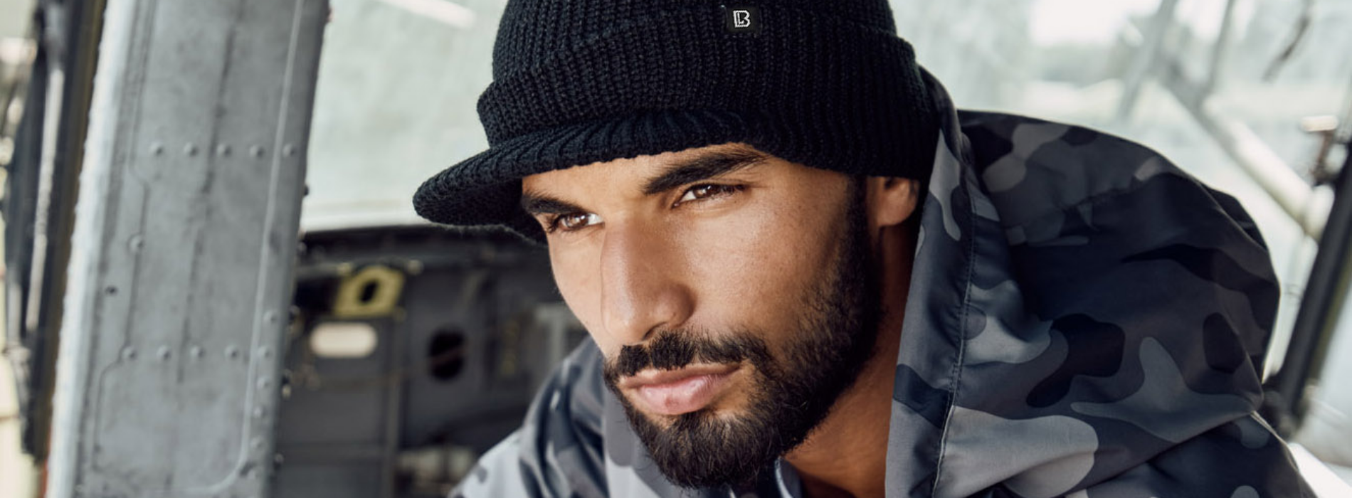 Jak zabezpieczyć szyję i twarz w wietrzne dni?