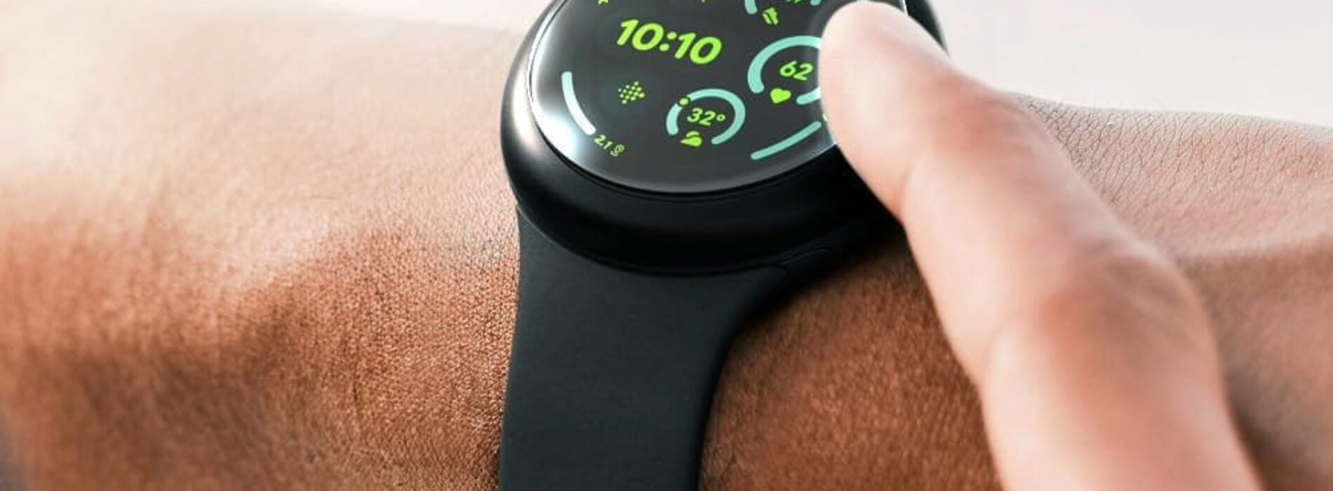 Jak zabezpieczyć ekran Google Pixel Watch 4 (45 mm)? Szkło czy folia