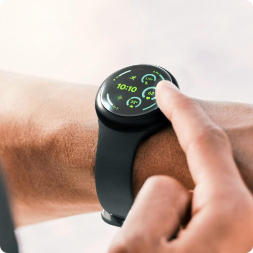 Jak zabezpieczyć ekran Google Pixel Watch 4 (45 mm)? Szkło czy folia