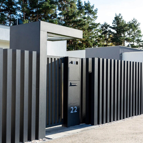 Najładniejsze ogrodzenia domów a styl architektury – jak osiągnąć spójny efekt?